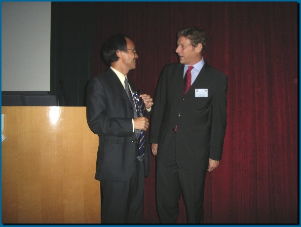 602x451 pixels (71K)